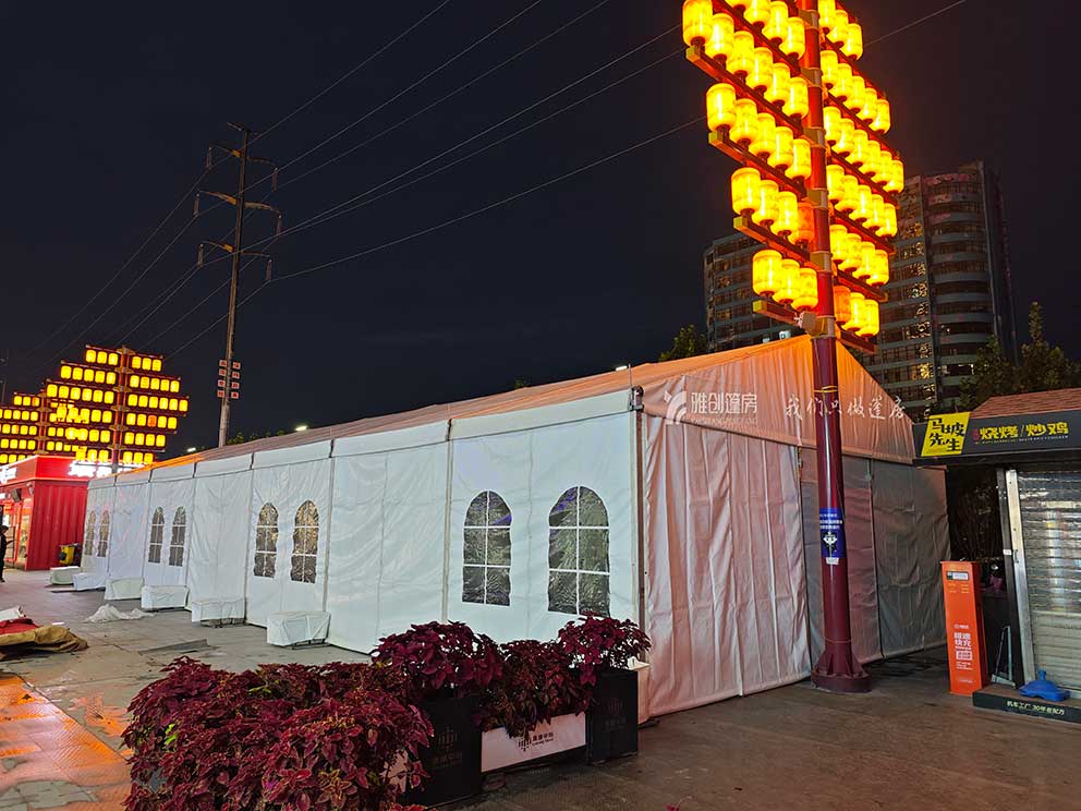 郑州篷房在洛阳中街搭建临时特卖展销会篷房